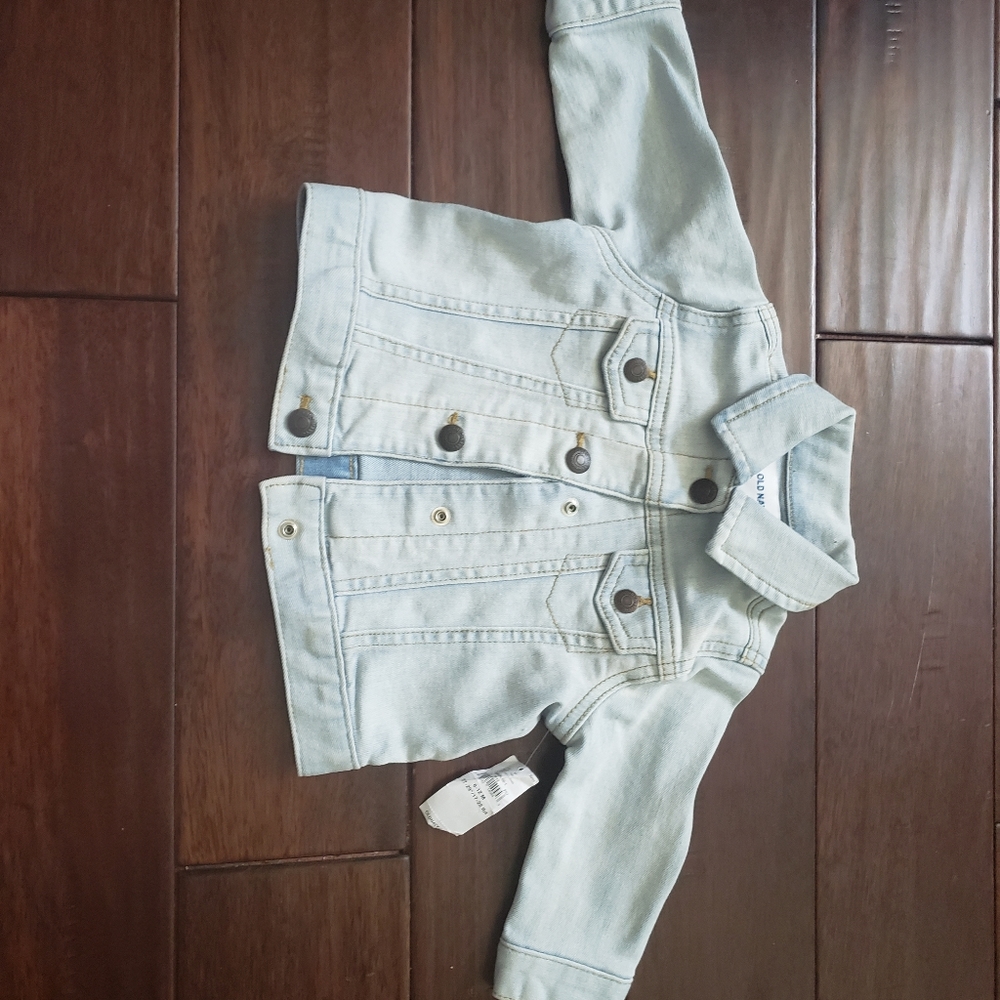 NWT Old Navy Light Wash 6-12 M Jean Jacket - Picture 1 of 3